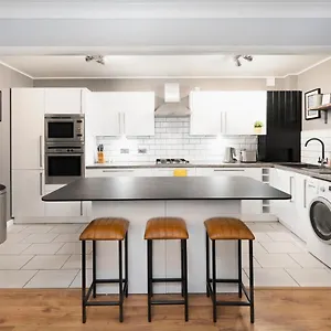 Apartment Burlington Street With Free Parking Nr College And Hospital, Brighton